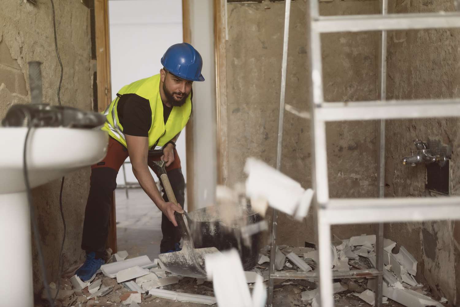 Construction Debris Removal project example by Lillarians Contractor